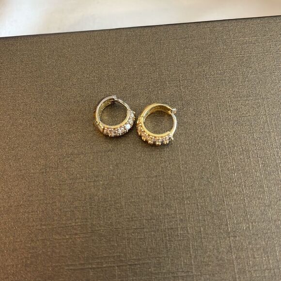 Gold mini huggies - Picture 1 of 3